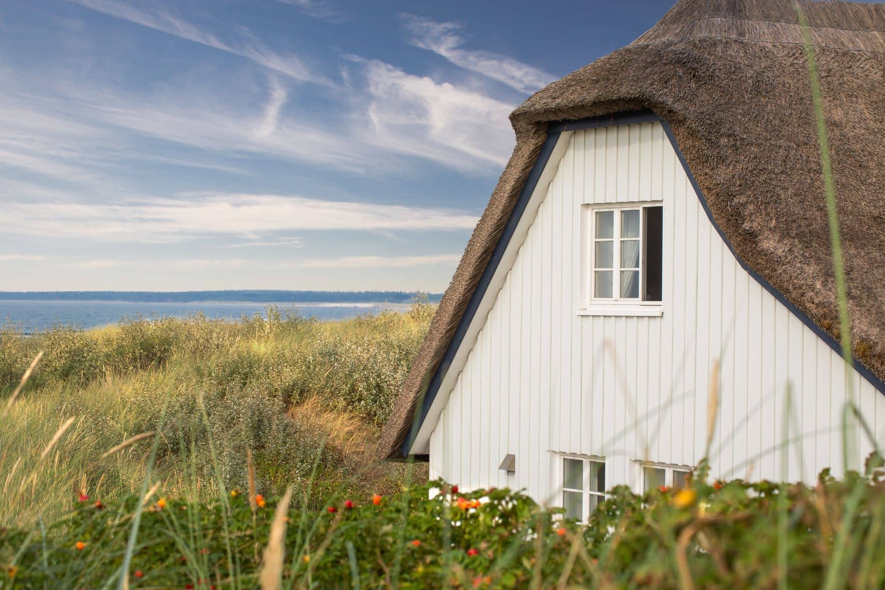 Ferienhaus an der Ostsee mit Garten und Meeresblick.