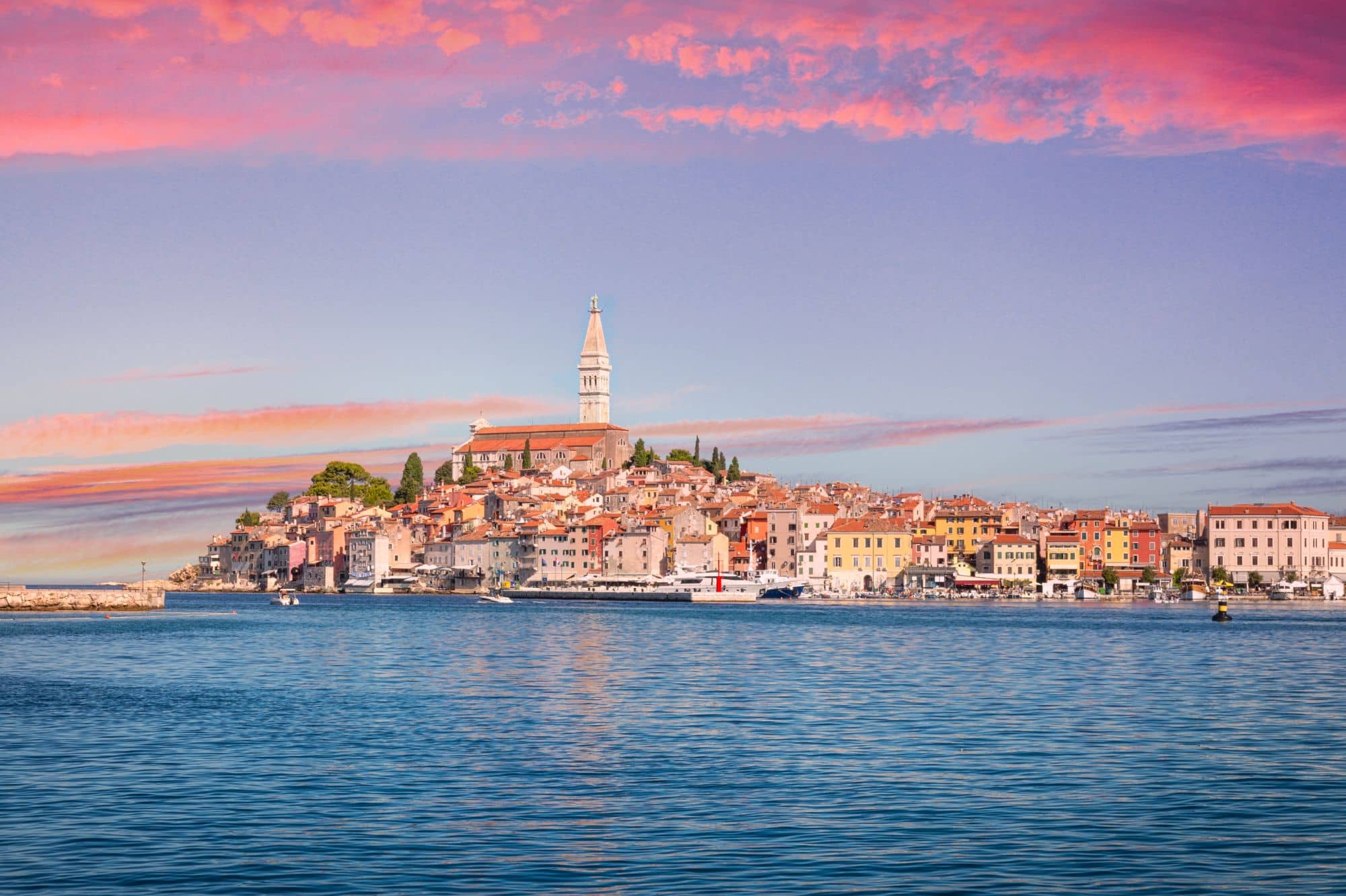 Ausblick auf die Altstadt Istriens und die Küste.