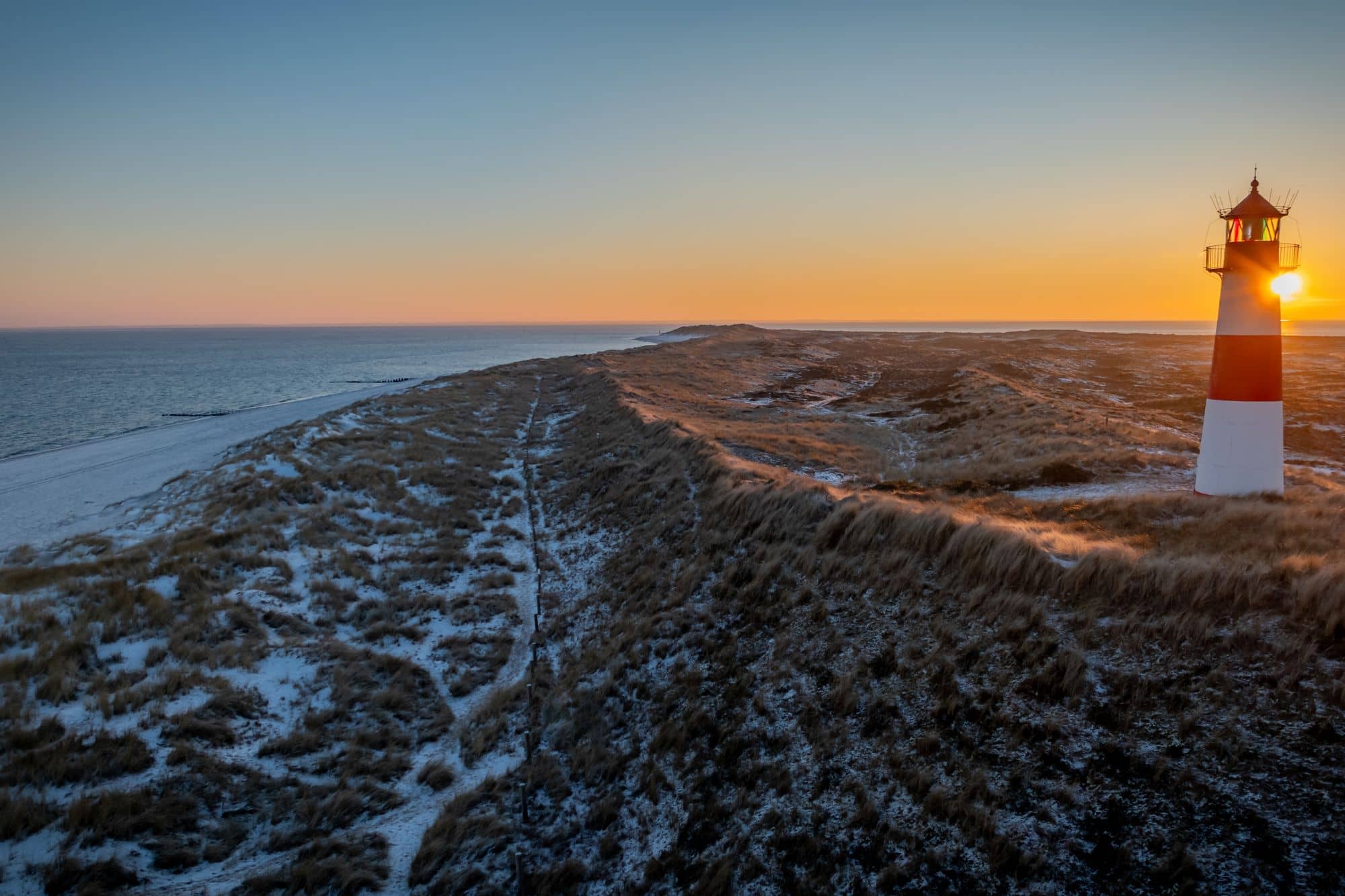 The coast and a lighthouse in Sylt.