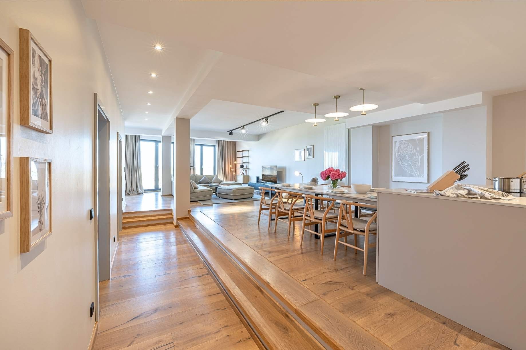 Seabreeze - Interior 3