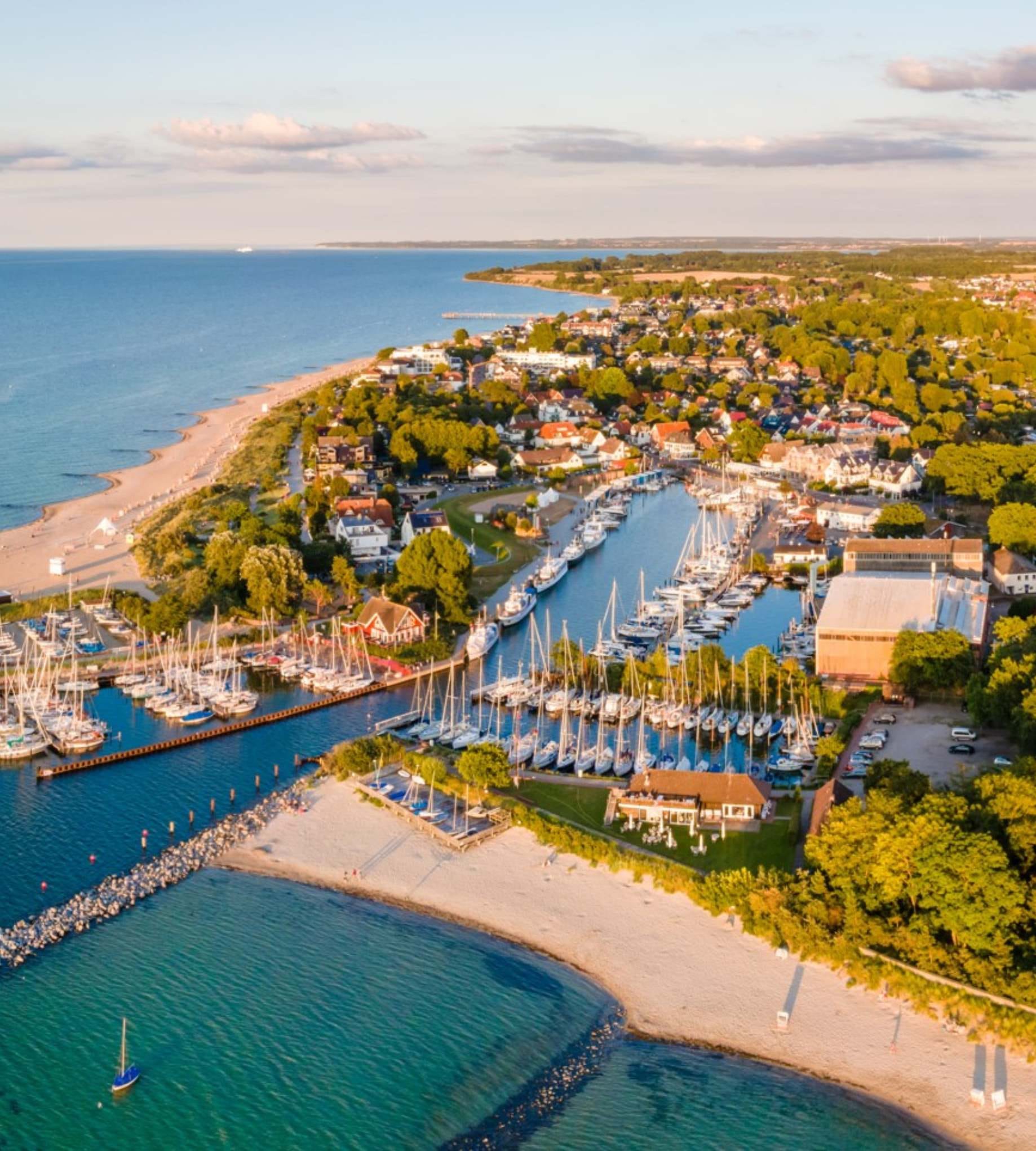 Der Hafen vom Timmendorfer Strand an der Ostsee.