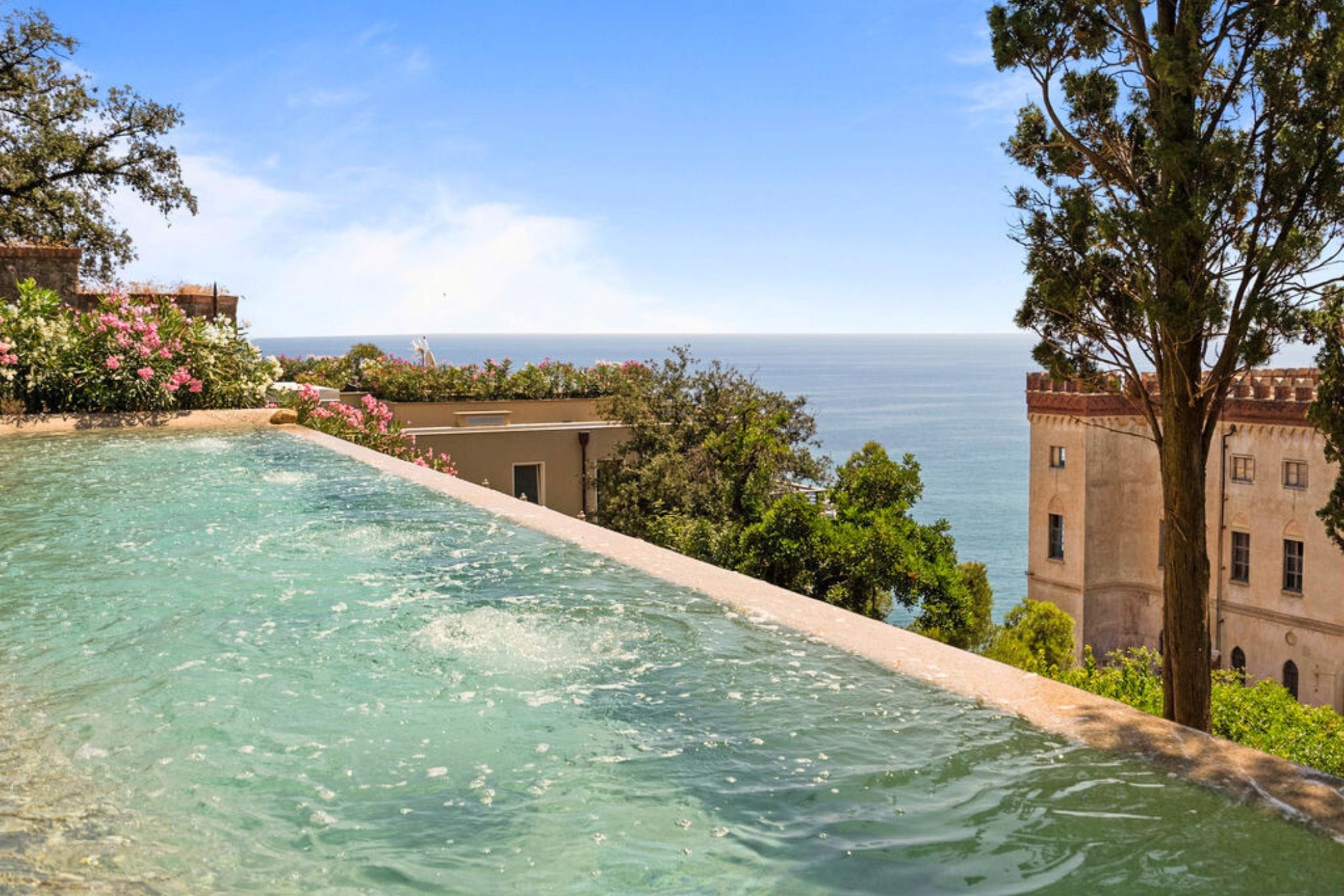 Castello Horizon - Interior 5