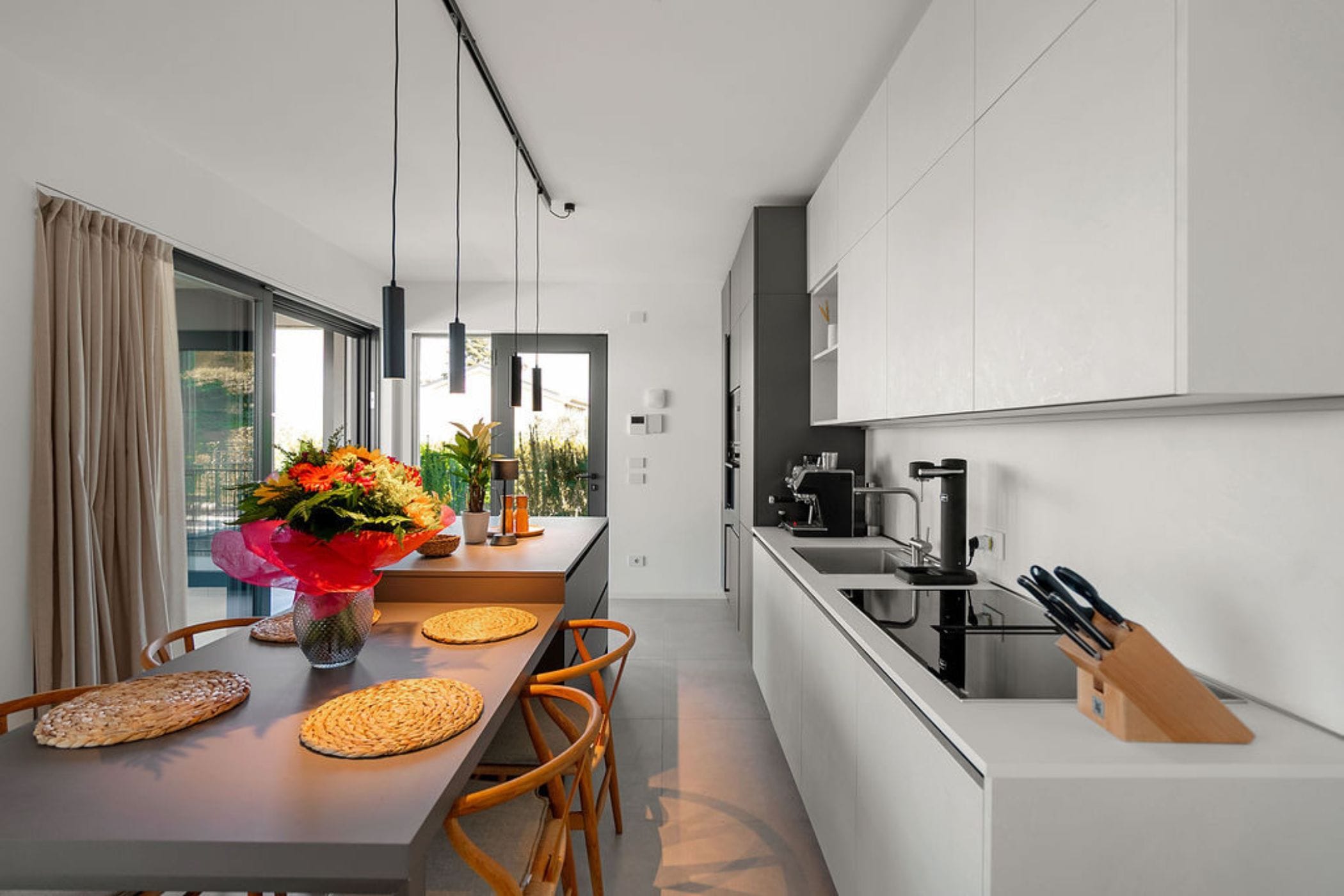 Torri Garden - Interior 2